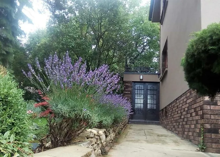 Apartman V Zahrade Praha Troja - Apartment In The Garden Prague Troja